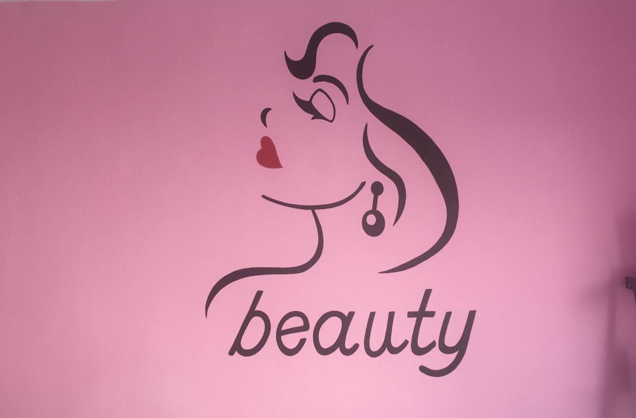 Full Service Beauty Salon