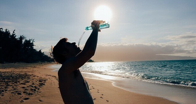 drinking water, travelling, new travellers, beach