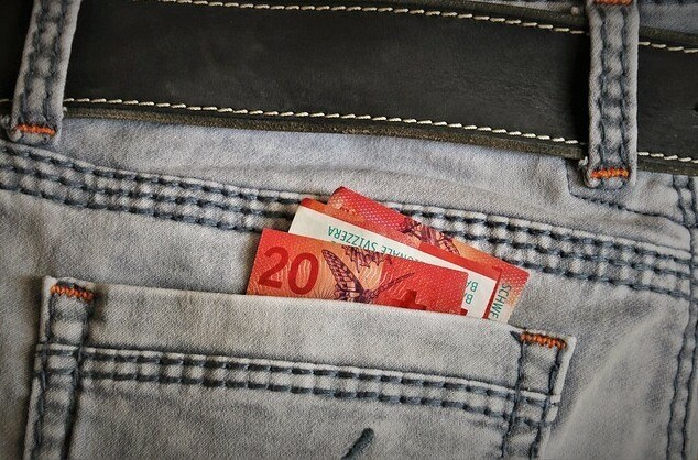 money, pocket, travelling, new travellers